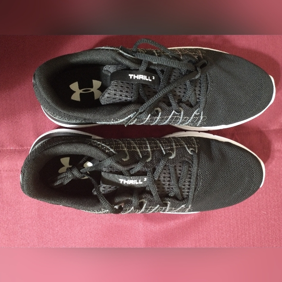 New in Box Under Armour Black Athletic Sneakers - Picture 7 of 13